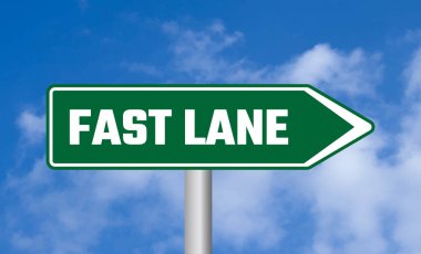 Arka planda hızlı şerit işareti