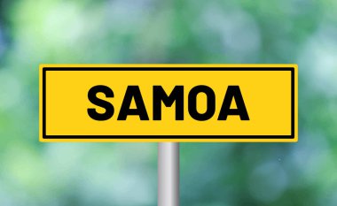 Bulanık arkaplanda Samoa yol işareti
