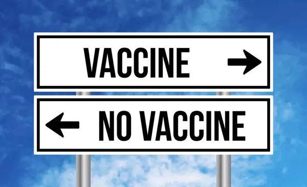 Vacuna Hay Señal Ruta Vacuna Fondo Del Cielo Azul —  Fotos de Stock