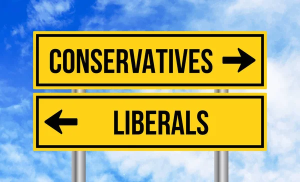 Conservatives Liberals Road Sign Sky Background — Stock Photo, Image