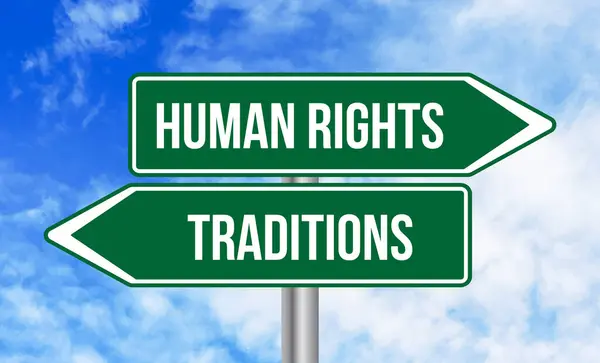 Diritti Umani Tradizioni Cartello Stradale Sfondo Cielo — Foto Stock