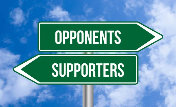 Opponents Supporters Road Sign Sky Background — Stock Photo, Image