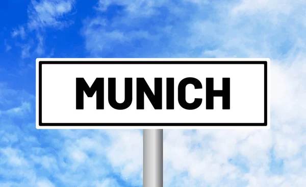Munich Road Sign Blue Sky Background — Stock Photo, Image