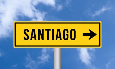 Santiago yol işareti gökyüzü arka planında