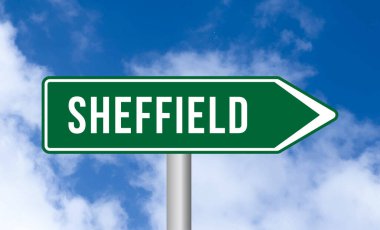 Gökyüzü arka planında Sheffield yol işareti