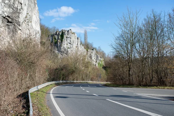 Pedras Velhas Namur Com Auto Estrada Perto Dele Sinais Rodoviários — Fotografia de Stock