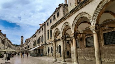 Dubrovnik, eski kasaba, güneşli bir günde tarihi merkez. Hırvatistan ve Avrupa.