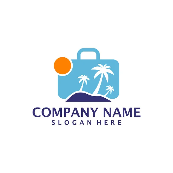 Wektor Projektowania Logo Summer Travel Drzewo Kokosowe Koncepcją Szablonu Walizki — Wektor stockowy