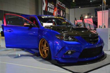 Pasay, PH-13-Mazda 3 13 Kasım 2021 'de Pasay, Filipinler' de Manila Otomobil Salonu 'nda. Manila Auto Salon, Filipinler 'de her yıl düzenlenen bir pazar sonrası araba fuarıdır..