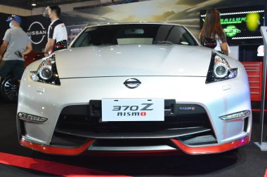 Pasay, PH-13 - Nissan 370 Z Manila Otomobil Salonu 'nda 13 Kasım 2021, Pasay, Filipinler. Manila Auto Salon, Filipinler 'de her yıl düzenlenen bir pazar sonrası araba fuarıdır..