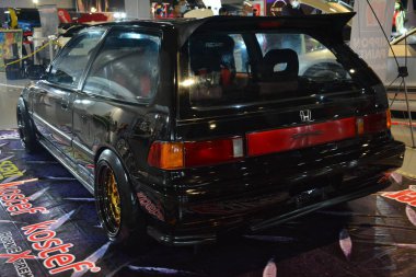 Pasay, PH-13 - Honda Civic, 13 Kasım 2021 tarihinde Manila Oto Salonu, Filipinler 'de. Manila Auto Salon, Filipinler 'de her yıl düzenlenen bir pazar sonrası araba fuarıdır..