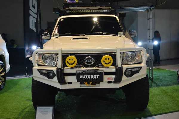 Pasay Nov 2014 Nissan Patrol Manilla Auto Salon November 2021 — Stockfoto