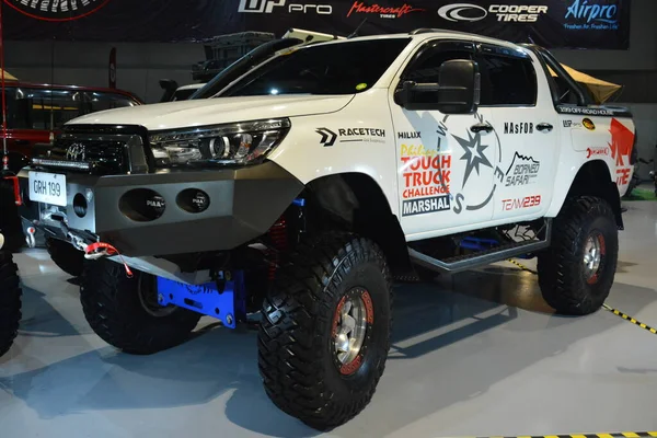 stock image PASAY, PH - NOV 13 - Toyota hilux conquest pick up at Manila Auto Salon on November 13, 2021 in Pasay, Philippines. Manila Auto Salon is a aftermarket car show held annually in the Philippines.