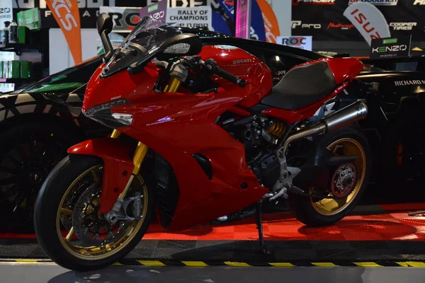 Pasay Nov Ducati Мотоцикл Manila Auto Salon Листопада 2021 Року — стокове фото
