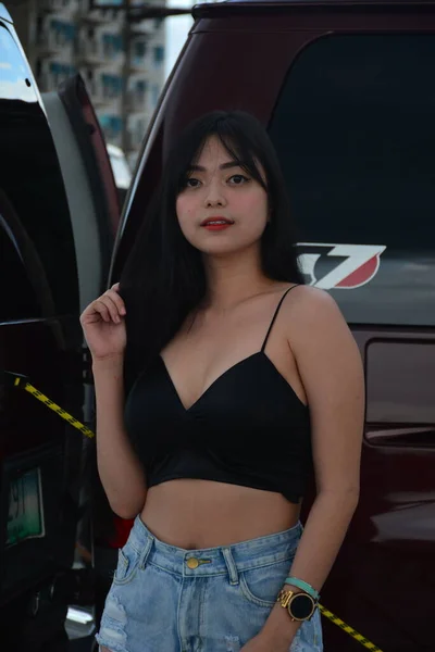Quezon City 11月27日 カテゴリー7女性モデルAt Element Tricks Car Show November 2021 — ストック写真