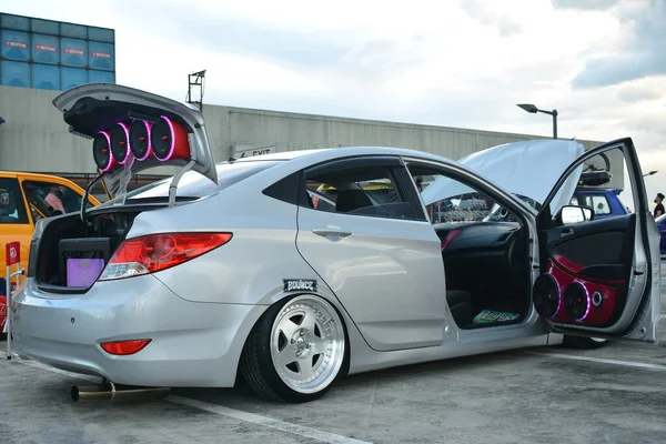 Carro queimado carro esporte japonês drift tuning turboalimentador da equipe de corrida de rua