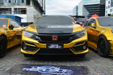 Pasay, PH-12 - Honda Civic Bumper 'dan Bumper' a 16 araba fuarı 12 Aralık 2021 'de Pasay, Filipinler' de. Bumper to Bumper, tüm yıl boyunca Filipinler 'de düzenlenen bir otomobil fuarıdır..