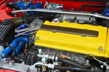 Pasay, PH-12 - Honda civic engine at Bumper to Bumper 16 car show on 12 Aralık 2021, Pasay, Filipinler. Bumper to Bumper, tüm yıl boyunca Filipinler 'de düzenlenen bir otomobil fuarıdır..