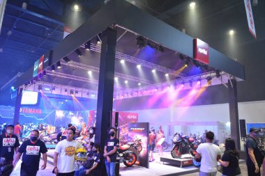 Pasay, PH - 26 Mart 2022 'de Filipinler' in Pasay şehrinde yapılan Inside Racing Motorshow 'da İçerideki Yarış, her yıl Filipinler 'de yapılan bir otomobil fuarıdır..