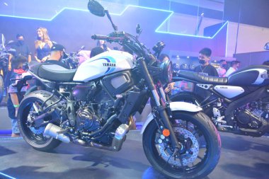 Pasay, PH-26 - Yamaha motosikleti 26 Mart 2022 tarihinde Pasay, Filipinler 'de Inside Racing Motorshow' da. İçerideki Yarış, her yıl Filipinler 'de yapılan bir otomobil fuarıdır..