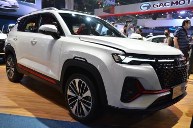 PASAY, PH - APR. 10 - Changan CS35 artı 10 Nisan 2022 tarihinde Manila Uluslararası Otomobil Fuarı 'nda SUV Pasay, Filipinler' de. Manila International Auto Show, Filipinler 'de düzenlenen yıllık otomobil fuarıdır..