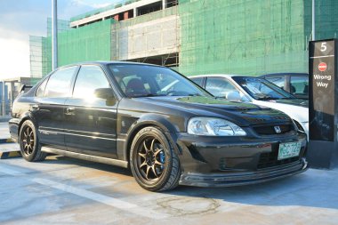 SAN JUAN, PH - APR 23 - Zoom 'daki Honda Civic 23 Nisan 2022' de San Juan, Filipinler 'de buluşuyor. Zoom Meet, Filipinler 'de düzenlenen yıllık bir otomobil fuarıdır..