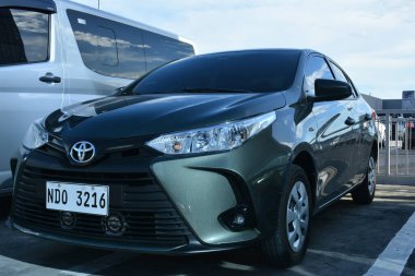 SAN JUAN, PH - 8 Mayıs - Toyota vios in East Side Collective car meet on 8 Mayıs 2022, San Juan, Filipinler. Doğu Yakası Kolektifi, Filipinler 'de her ay düzenlenen bir otomobil fuarıdır..