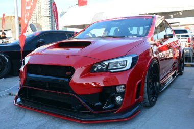 SAN JUAN, PH - 8 Mayıs - Subaru wrx sti East Side Collective car meet at 8 Mayıs 2022, San Juan, Filipinler. Doğu Yakası Kolektifi, Filipinler 'de her ay düzenlenen bir otomobil fuarıdır..
