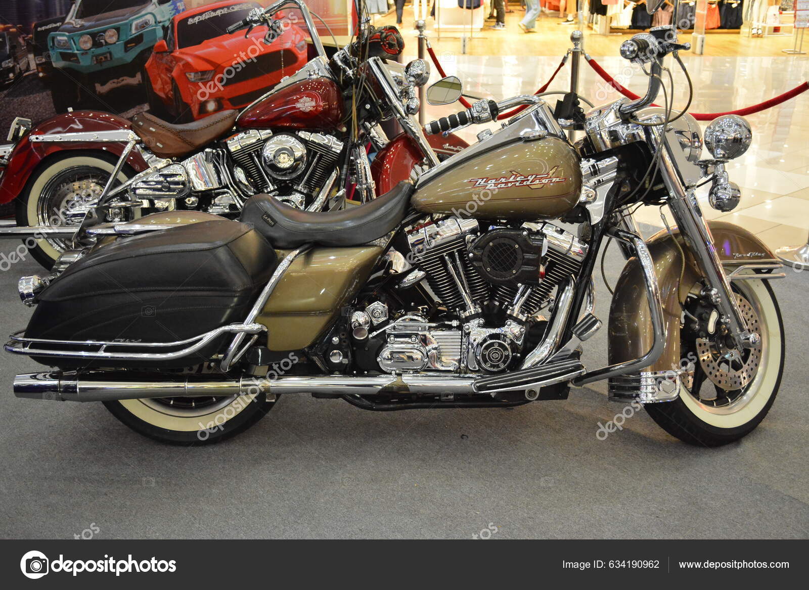 Manila June Harley Davidson Road King Motorcycle Bumper Bumper Car