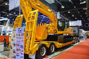 PASAY, PH - NOV 5 - Lonking excavator at Philconstruct on November 5, 2022 in Pasay, Philippines. Philconstruct is a annual construction show in Philippines.