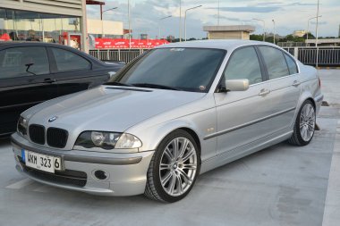 SAN JUAN, PH - NOV 20 - BMW 323i 20 Kasım 2022 'de San Juan, Filipinler' de yeniden birleşti. Bimmers Reunion, Filipinler 'de düzenlenen bir BMW otomobil etkinliği..