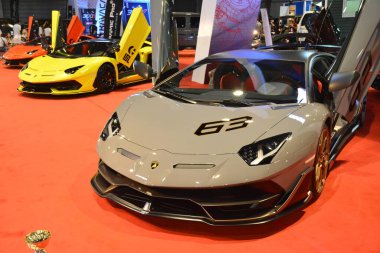Pasay, PH - 29 Mayıs - Lamborghini aventador 29 Mayıs 2022 tarihinde Pasay, Filipinler 'de TransSport Show' da. TransSport Show, Filipinler 'de düzenlenen bir pazarlama sonrası araba fuarıdır..