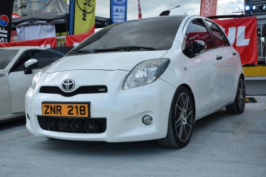 SAN JUAN, PH - 26 Şubat - Toyota wigo, 26 Şubat 2023 tarihinde San Juan, Filipinler 'de bir araya geldi. Doğu Yakası Kolektifi Filipinler 'de bir araba buluşması düzenliyor..