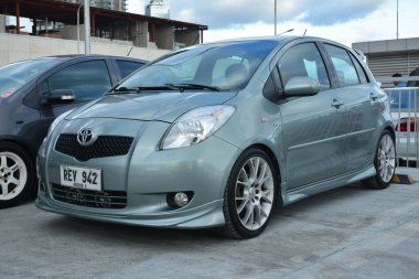 SAN JUAN, PH - 26 Şubat - Toyota wigo, 26 Şubat 2023 tarihinde San Juan, Filipinler 'de bir araya geldi. Doğu Yakası Kolektifi Filipinler 'de bir araba buluşması düzenliyor..