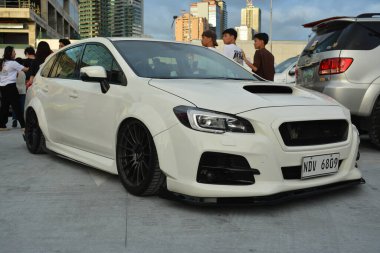 SAN JUAN, PH - FEB 26 - Subaru Levorg, 26 Şubat 2023 tarihinde San Juan, Filipinler 'de bir araya geldi. Doğu Yakası Kolektifi Filipinler 'de bir araba buluşması düzenliyor..