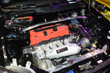 Pasay, PH - MAR 4 - Honda Civic engine at JDM Underground car show, 4 Mart 2023, Pasay, Filipinler. JDM Underground, Filipinler 'de düzenlenen bir otomobil fuarıdır..