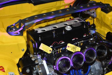 Pasay, PH - MAR 4 - Honda Civic engine at JDM Underground car show, 4 Mart 2023, Pasay, Filipinler. JDM Underground, Filipinler 'de düzenlenen bir otomobil fuarıdır..