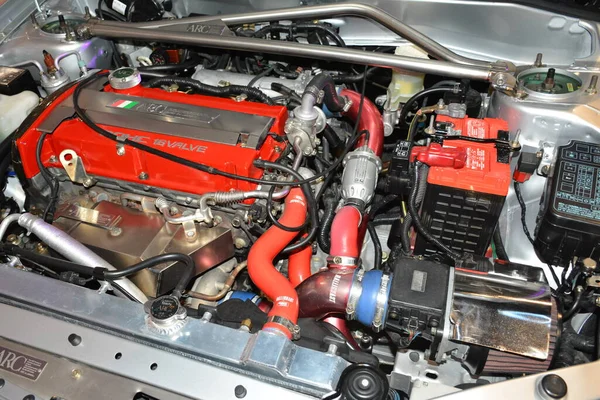 Pasay Mar Mitsui Lancer Evolution Engine Jaguar Land Rover Car — стоковое фото