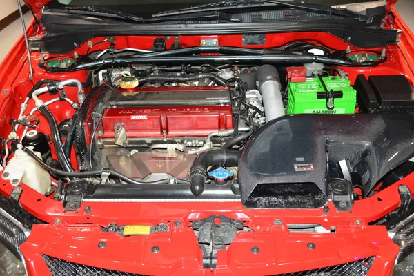 Pasay Mar Mitsui Lancer Evolution Engine Jaguar Land Rover Car — стоковое фото
