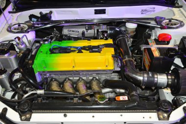 Pasay, PH - MAR 4 - Mitsubishi Lancer Evrim Motoru JDM Metro Fuarı 'nda 4 Mart 2023 tarihinde Pasay, Filipinler' de. JDM Underground, Filipinler 'de düzenlenen bir otomobil fuarıdır..