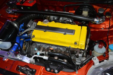 Pasay, PH - MAR 4 - Honda Civic engine at JDM Underground car show, 4 Mart 2023, Pasay, Filipinler. JDM Underground, Filipinler 'de düzenlenen bir otomobil fuarıdır..