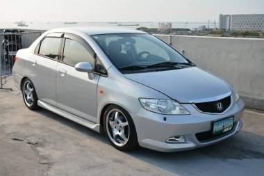 PARANAQUE, PH - MAR 12 - Sneaky Mods 'daki Honda City 12 Mart 2023' te Paranaque, Filipinler 'de buluşuyor. Sneaky Mods, Filipinler 'de bir araba yarışması..