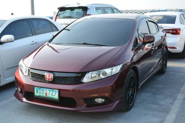 PARANAQUE, PH - MAR 12 - Honda civic at Sneaky mods car meet 12 Mart 2023, Paranaque, Filipinler. Sneaky Mods, Filipinler 'de bir araba yarışması..