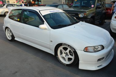 PARANAQUE, PH - MAR 12 - Honda civic at Sneaky mods car meet 12 Mart 2023, Paranaque, Filipinler. Sneaky Mods, Filipinler 'de bir araba yarışması..