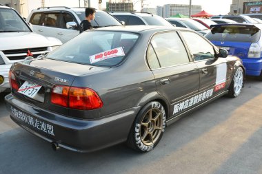 PARANAQUE, PH - MAR 12 - Honda civic at Sneaky mods car meet 12 Mart 2023, Paranaque, Filipinler. Sneaky Mods, Filipinler 'de bir araba yarışması..