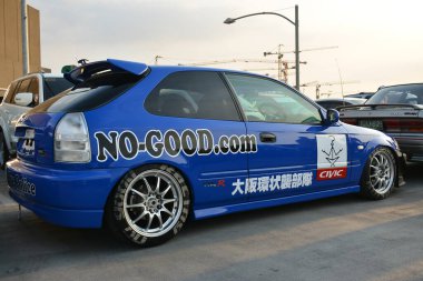 PARANAQUE, PH - MAR 12 - Honda civic at Sneaky mods car meet 12 Mart 2023, Paranaque, Filipinler. Sneaky Mods, Filipinler 'de bir araba yarışması..