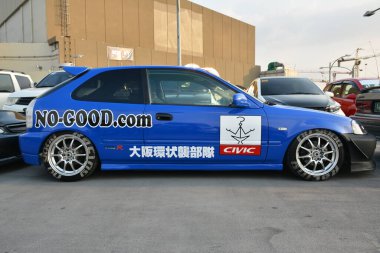 PARANAQUE, PH - MAR 12 - Honda civic at Sneaky mods car meet 12 Mart 2023, Paranaque, Filipinler. Sneaky Mods, Filipinler 'de bir araba yarışması..