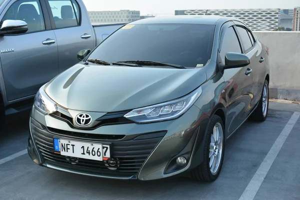 PARANAQUE, PH - MAR 12 - Sneaky Mods 'un arabasında Toyota vios 12 Mart 2023' te Paranaque, Filipinler 'de buluşuyor. Sneaky Mods, Filipinler 'de bir araba yarışması..