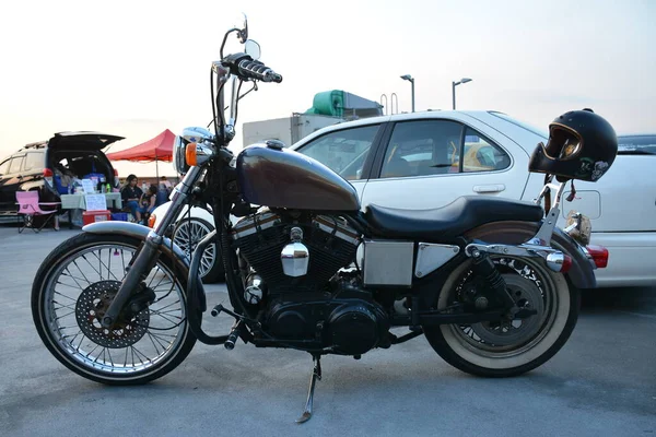 Paranaque Mar Harley Davidson Μοτοσικλέτα Στο Αυτοκίνητο Veloce Πληρούν Στις — Φωτογραφία Αρχείου
