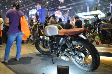 Pasay, PH - MAR 25 - Mutt akita 25 Mart 2023 tarihinde Pasay, Filipinler 'de yarışın içinde. Inside Racing, Filipinler 'de bir motosiklet yarışması..